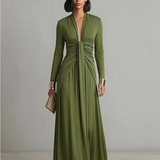 Gisela - Maxi-Seidenkleid in Oliv mit tiefem V-Ausschnitt