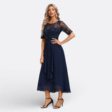 Christa - Spitzenkleid mit kurzen Ärmeln