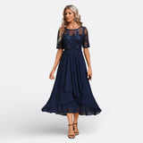 Christa - Spitzenkleid mit kurzen Ärmeln