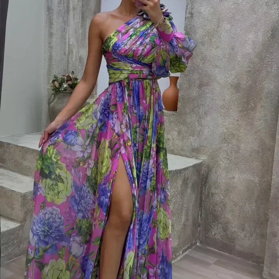 Regina - Elegantes und Fließendes Kleid