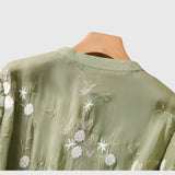 Friederike - Elegantes Oberteil mit Bestickten Blumen