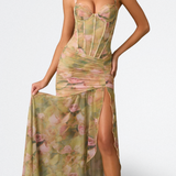 Hildegard - Lange Robe mit Korsett