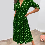 Lina - Elegantes Kleid mit Punkten
