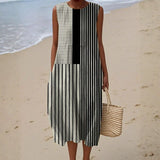 Sieglinde - Gestreiftes Monochromes Kleid