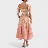 Edelgard - Korallenfarbene Blumenrobe