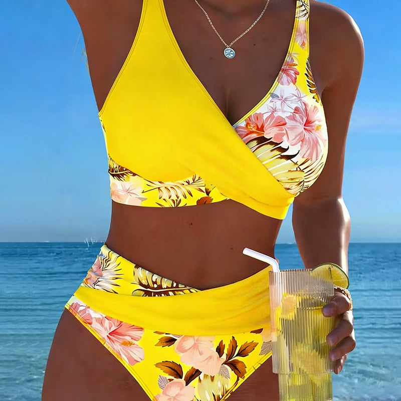 Irmgard - Bikini mit kontrastierendem Blumenmuster und Schlitz
