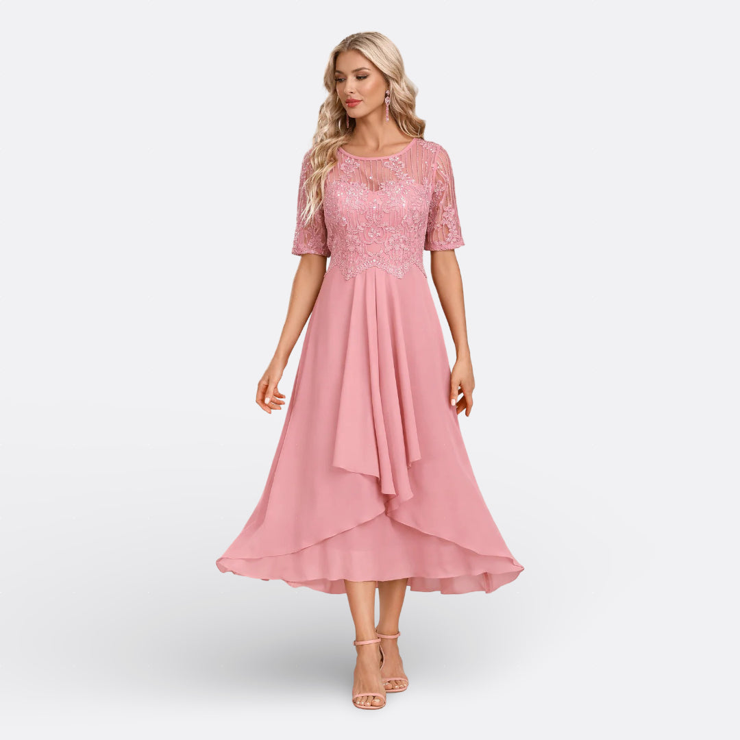 Christa - Spitzenkleid mit kurzen Ärmeln