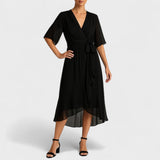 Paulina - Elegantes Kleid mit taillierter Passform