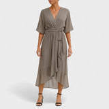Paulina - Elegantes Kleid mit taillierter Passform