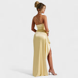 Ute - Asymmetrisches Satin-Kleid
