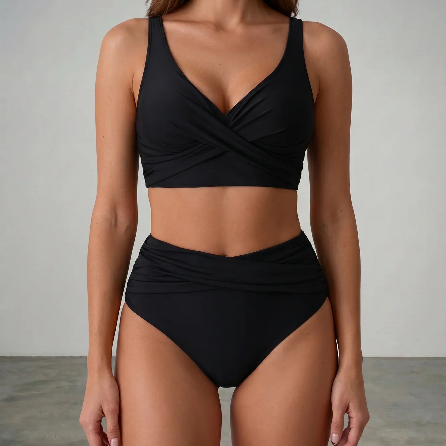 Anneliese - Bikini formende Silhouette