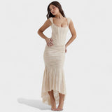 Lieselotte - Kleid mit skulpturaler Silhouette