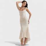 Lieselotte - Kleid mit skulpturaler Silhouette