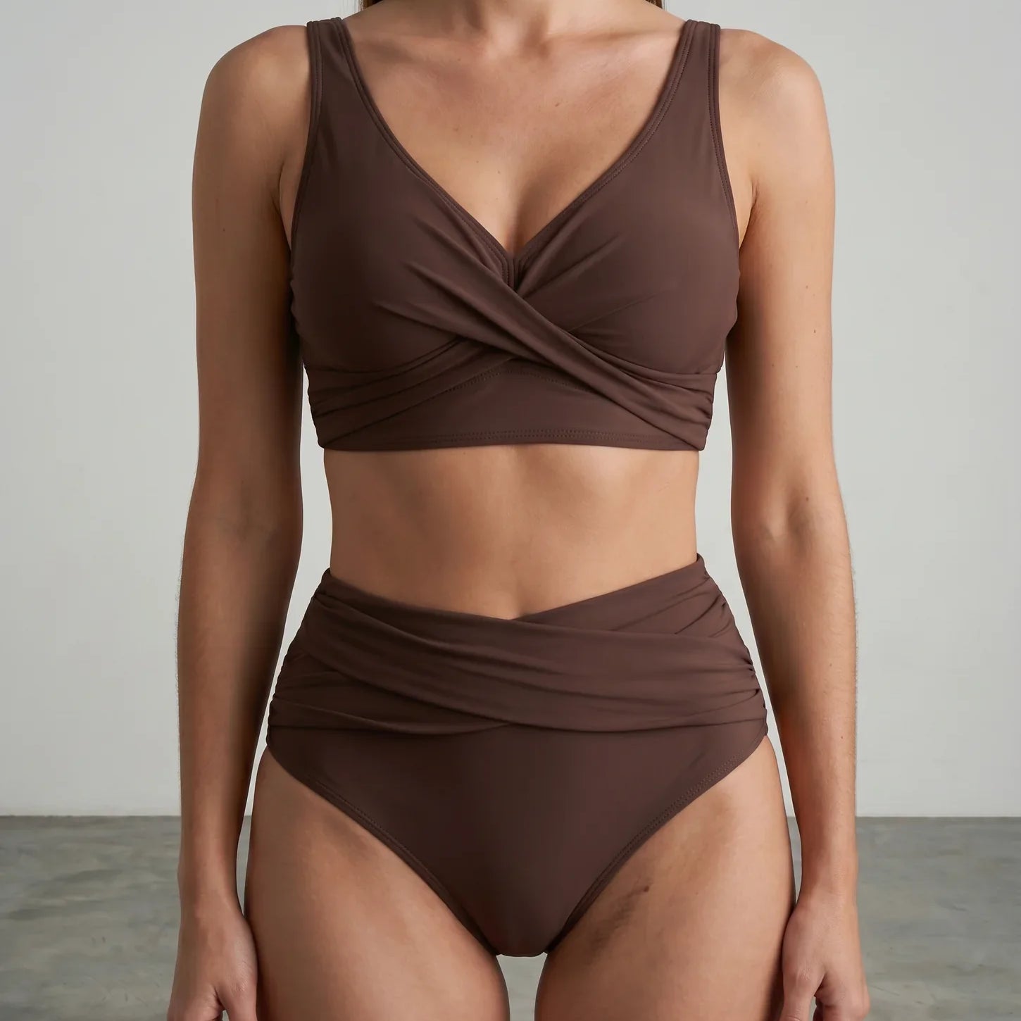 Anneliese - Bikini formende Silhouette