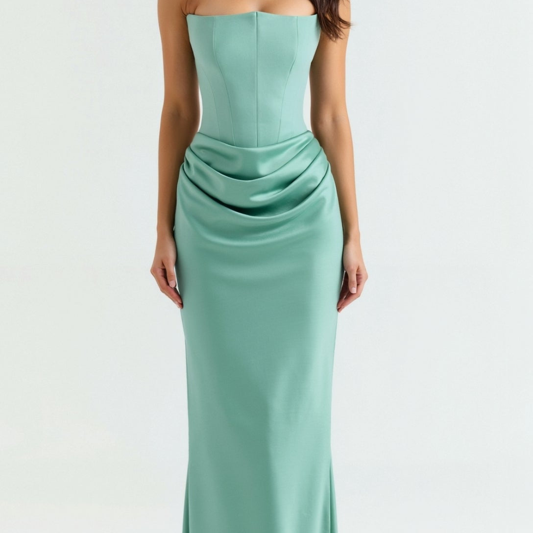 Helga - Lange Robe mit Korsett