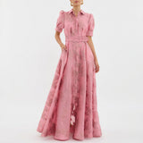 Astrid - Lange Robe aus Floral-Jacquard mit Gürtel