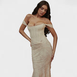 Lieselotte - Kleid mit skulpturaler Silhouette